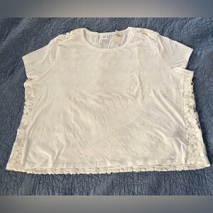 NWT Women’s XXL GAP White Short Sleeve Top with Daisy Lace Back